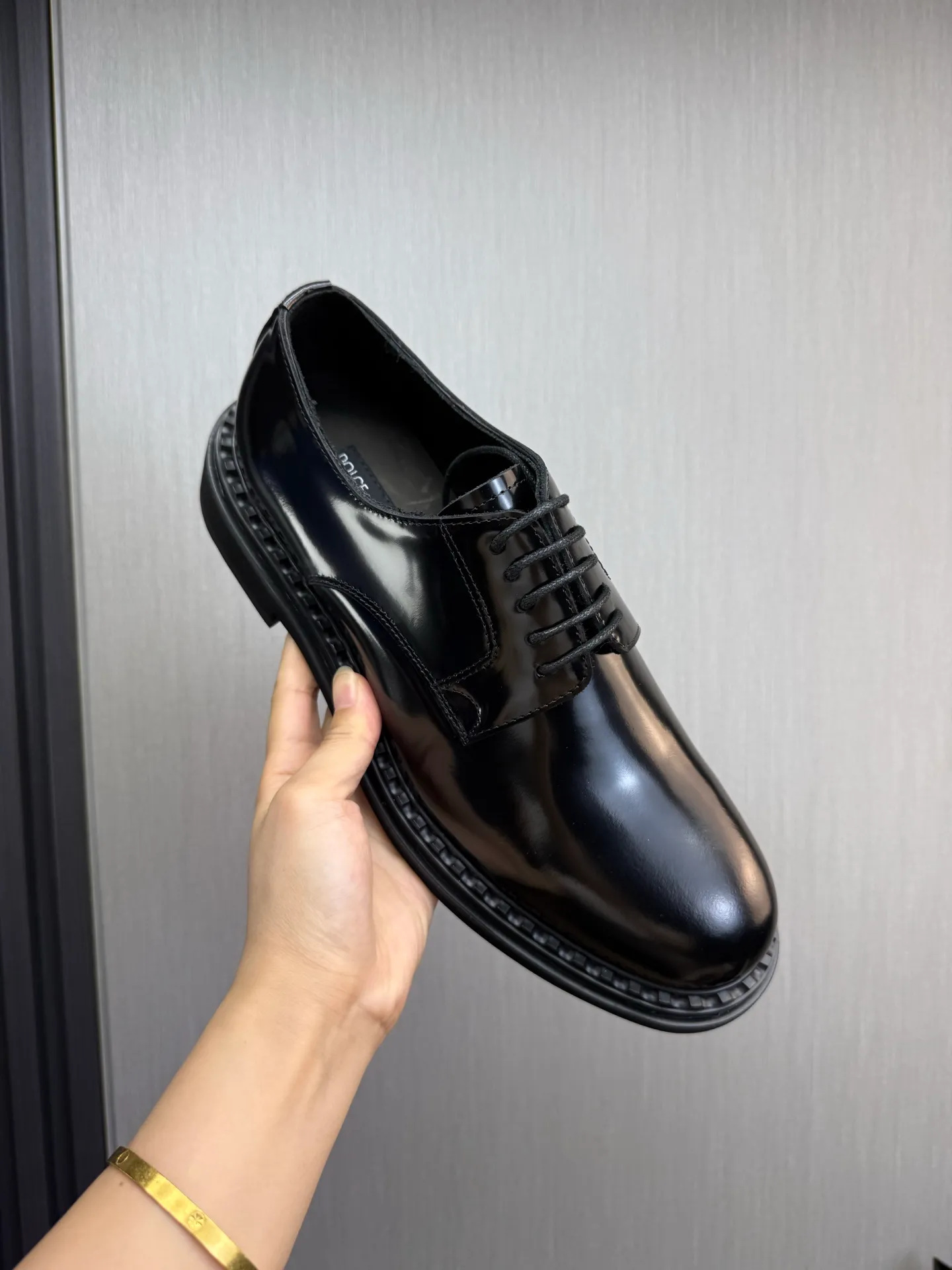 Men's shoes 💰900💰 DG. Men's casual lace-up leather shoes, the latest hot style 🔥 1:1 original purchase quality, top quality goods ⬆️The upper is imported open-edge beaded cowhide, cowhide, and cow suede. The hand-made three-dimensional stitching highlights the round toe design. The inner foot pads are all imported cowhide, with the original wear-resistant foam outsole, matching code 39-44, (38, 45 custom-made, non-returnable)